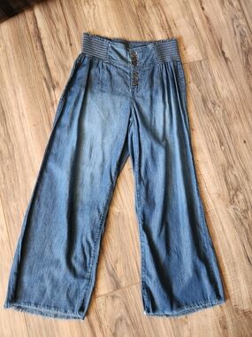 Rewash Wide-Leg Capri Gaucho with Stretchy Smocked Waist Size Small